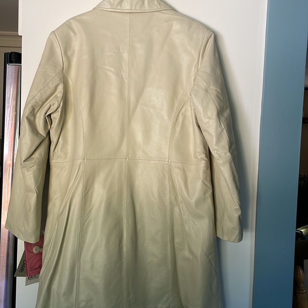 Women’s Excelled Collection Genuine Leather Jacket - Cream - Picture 8 of 12